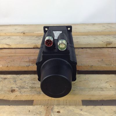 LENZE MCS 12H35-SRMP1-Z0E0-ST6S00N-R0SU Velocità nominale 2323 2323