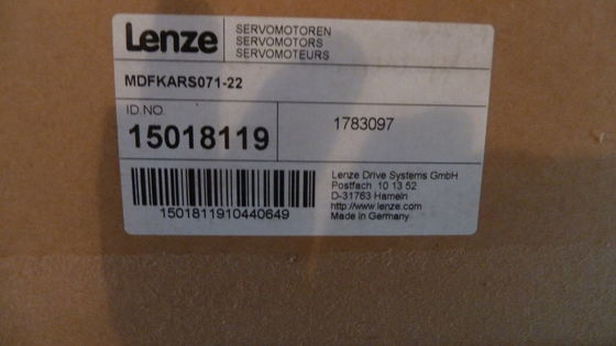 LENZE MDFKARS071-22 Batteria industriale IP65 con velocità di rivoluzione nominale di 3000