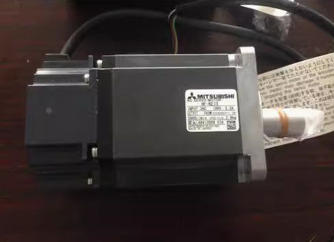 HC-SFS902 servomotore industriale Mitsubishi 2000rpm 9KW