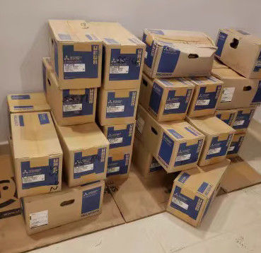 HC-SFS902 servomotore industriale Mitsubishi 2000rpm 9KW
