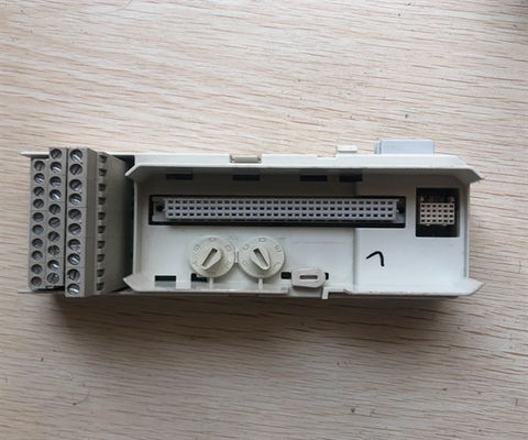 Unità di terminazione modulo esteso ABB TU850, MTU, 50 V, ABB