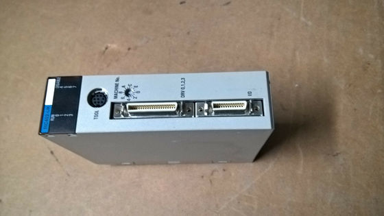 Omron C200HW-MC402-UK Terminazione a vite con forza operativa di 11,8 N