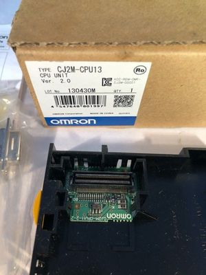 Omron CJ2M-CPU13 Voltage Rating DC 28 VAC Modulo di controllo logico