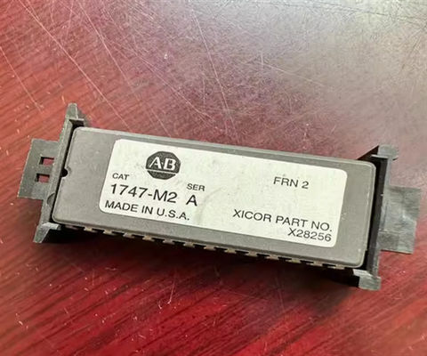 Modulo di memoria Allen Bradley 1747-M2 Serie A SLC 500