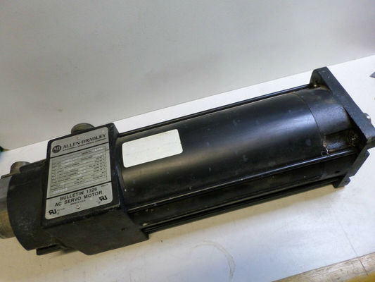 AB 1326AB-A2E-21 SERV MTR, 32-IN-LB, 3K-RPM, IEC METRIC Peso 25,90 libbre