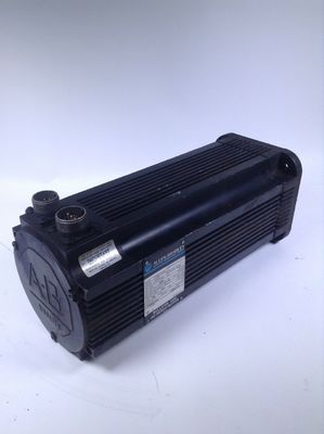 AB 1326AB-A530E-21 Servomotori CA per applicazioni ad alta precisione