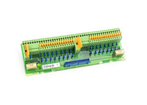 ABB DSTD 150A Unità di connessione per scheda di ingresso digitale 57160001-UH 32 canali Max 60 V