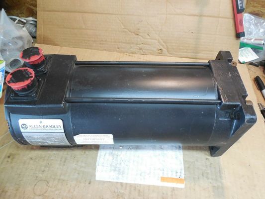 Servomotori della serie AB 1326AB-B2C-21 Torque Plus per il servomotore CA 1391-DES