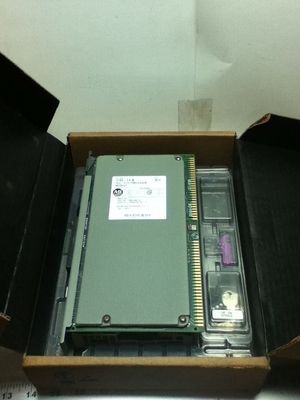 Allen-Bradley 1785-LTB Classic 1785 PLC5 Controller programmabili