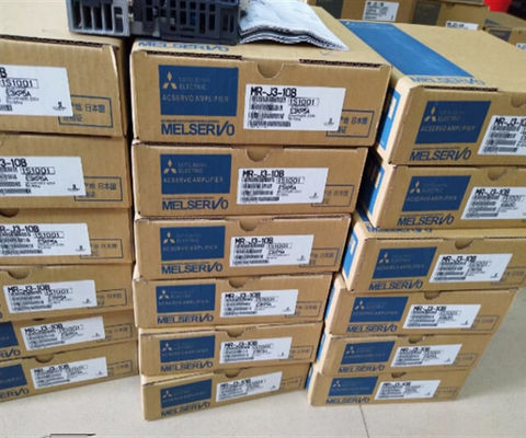 Mitsubishi HC-KFS053BD Servomotore CA 3AC 51V 0,9A 3000R/MIN NUOVO