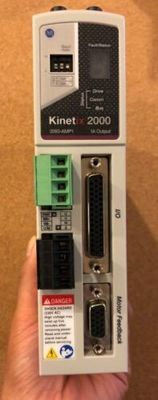 ALLEN-BRADLEY 2093-AC05-MP1 Kinetix 2000 Modulo integrato dell'asse e modulo dell'asse