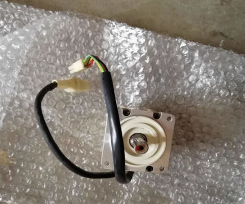 Mitsubishi HC-MFS053G1 AC Servo Motor 3AC 0.9A 60V 3000RPM NUOVO