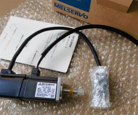 Mitsubishi HC-MFS13K AC Servo Motor 3AC 0.9A 60V 3000RPM NUOVO