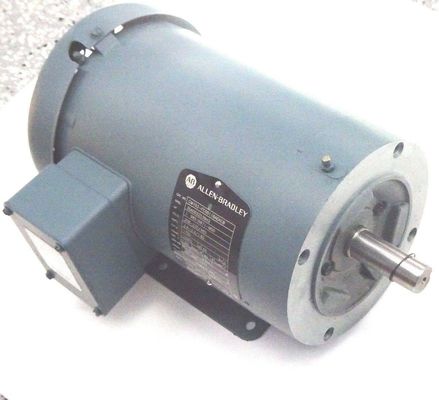 ALLEN-BRADLEY CM103-FC0011BAEKCB Modulo di controllo durevole per applicazioni industriali