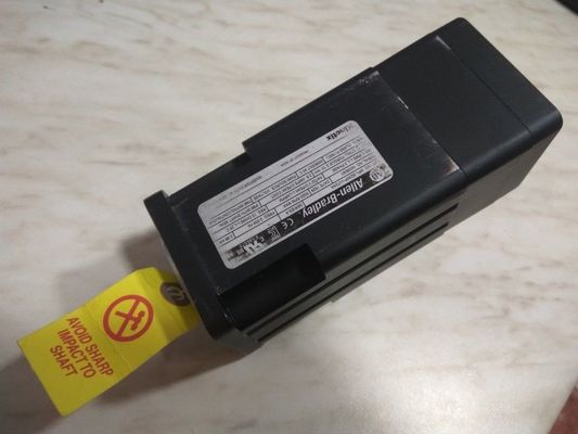 ALLEN-BRADLEY MPL-B230P-VJ72AA MPL-serie MPL 480V AC servomotore rotativo