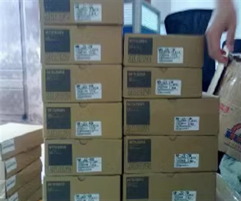 HF-MP43 ∙ ∙ Mitsubishi ∙ ∙ Servo Motor AC Servo Amplificatore