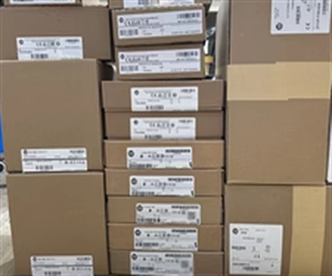 1786-TPS -- Allen Bradley -- ControlNet Tap -- Straight T-Tap, con BNC.