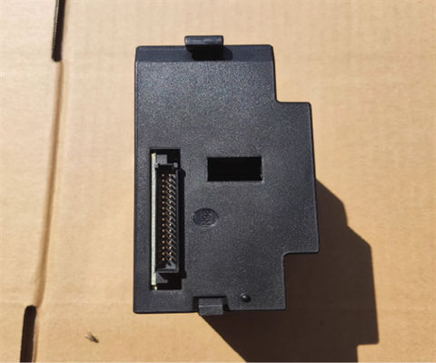 Modulo di uscita GE-Emerson IC693MDL732 12/24 VDC rinnovato
