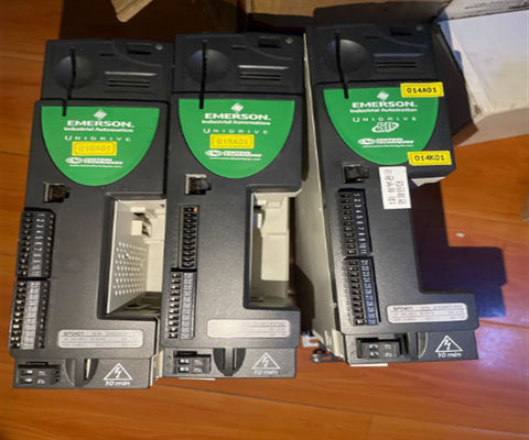 Tecniche di controllo SP0402 ACC universale e servo
