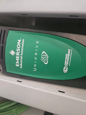 EMERSON SP1403 Azionamento universale a velocità variabile per motori a induzione e servomotori