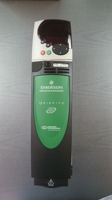 EMERSON SP1404 Azionamento universale a velocità variabile per motori a induzione e servomotori