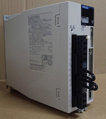 SGM7G-30AFC61/09/13AFC61/20/44/50/75A7/FAA/61/6C Servomotore Yaskawa originale