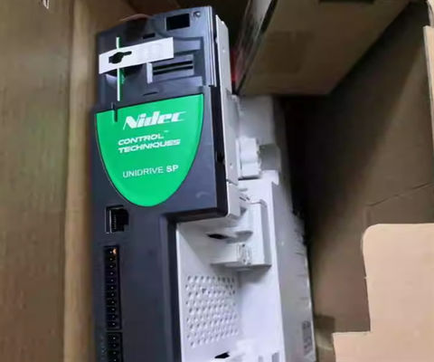 EMERSON SP0405 DRIVE, 0-480 V, INPUT PHASE 3 Tecniche di controllo