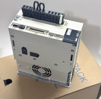 Azionamento Yaskawa SGDV-5R5A01A/11A SGDV-7R6A01A/11A Servo-azionamenti industriali