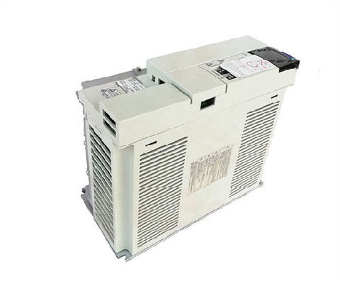 MR-J2S-500A AC Servo Amplificatore 200W Servo Drives industriali per un funzionamento regolare