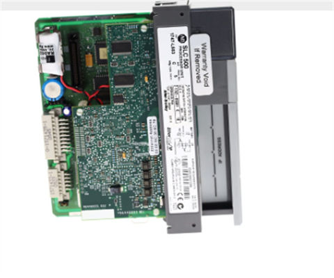 Allen-Bradley 1747-L553 SLC 5/05 Processore memoria 64K, modulo IO digitale serie D