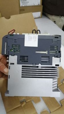 MITSUBISHI AC SERVO AMPLIFIER MR-J3-100A-RJ070 importato originale Nuovo