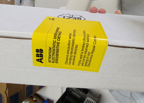 Servo industriale ABB RMIO-11C 24V DC-230V AC IP20