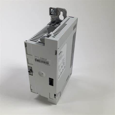 L'INVERTITORE di CA di Lenze I5DAE125B10010000S DETERMINA la SERIE I550 0,25 chilowatt 230 la V 3 PHAS