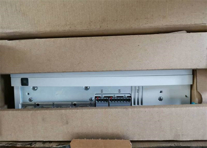 Lenze ​EVS9328-ES SERVOCONTROLLORE SERIE 9300 400/480 VAC 22-30 KW (29,5-40,2 HP)