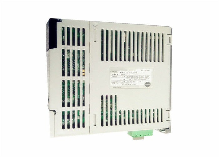 Amplificatore trifase di CA 200W dell'azionamento MR-J2S-20B HC-MF23 di CA di Mitsubishi servo servo con il motore