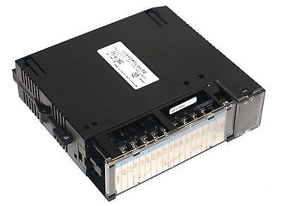GE IC693MDL645 HA INTRODOTTO IL MODULO CHE 16 LA LOGICA DISCRETA DI LOGICA POSITIVE/NEGATIVE DEL PUNTO HA INTRODOTTO 24 VCC