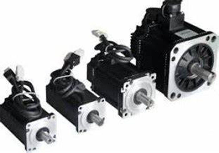 Di OMRON R88M-G20030H-Z motore a corrente alternata 3000 il cavo di giri/min. 200VAC 200W con il connettore