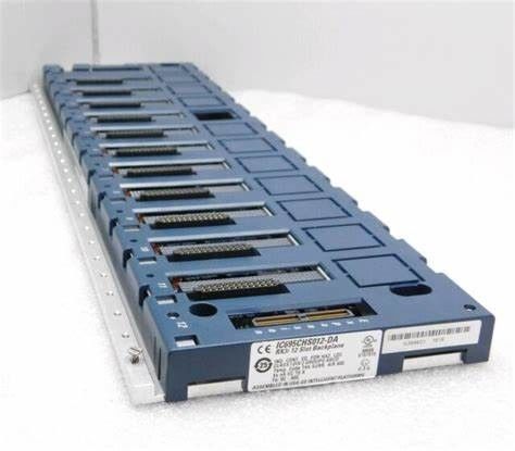 GE IC695CHS012 240 milliampère a 5 volt di dc 600 milliampère a 3,3 volt di dc 24 volt