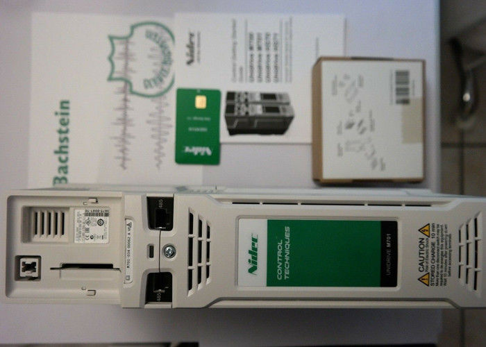 Serie M701-03400062A di Nidec Unidrive M700 di tecniche di controllo invertitore industriale di CA di 2.2/3.0 chilowatt