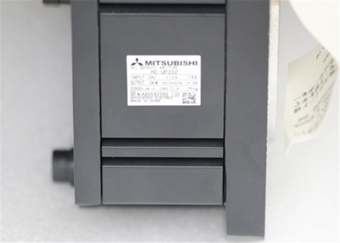 Servomotore industriale HC-UF202 3AC 110V 24A 2000R/MIN di Mitsubishi 2.0KW