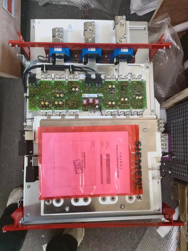 La CC di Siemens 6SL3352-1AE35-0AA1 510-750 V, modulo del motore di 490 A 3 fasi ha dipinto i moduli