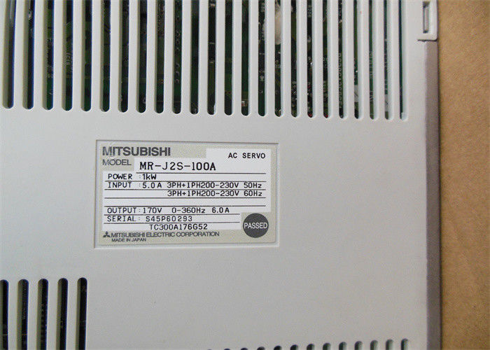 Servomotore trifase dell'amplificatore MR-J2S-100A di CA 1KW di MITSUBISHI il servo guida NUOVO