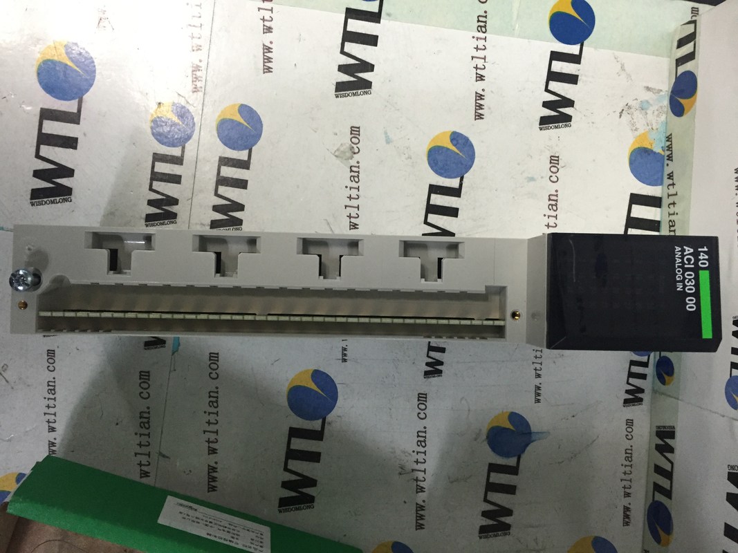 140DDI35300 Modulo di ingresso discreto a bassa tensione Dc Modicon Quantum 32 I 24 V DC
