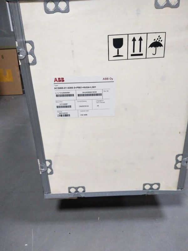 ABB ACS800-04-0260-2 200kW 445A Convertitore di frequenza Moduli a azionamento singolo 205 kg