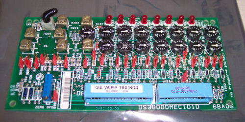 GE MD Exciter Control Board DS3800DMEC dispone di 7 terminali per il collegamento di componenti aggiuntivi alla scheda
