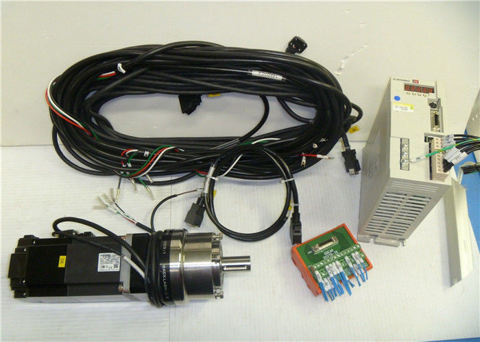 750W AC Servo motor HF-KE73BW1-S100 Controller MR-E-70A-KH003 NUOVO