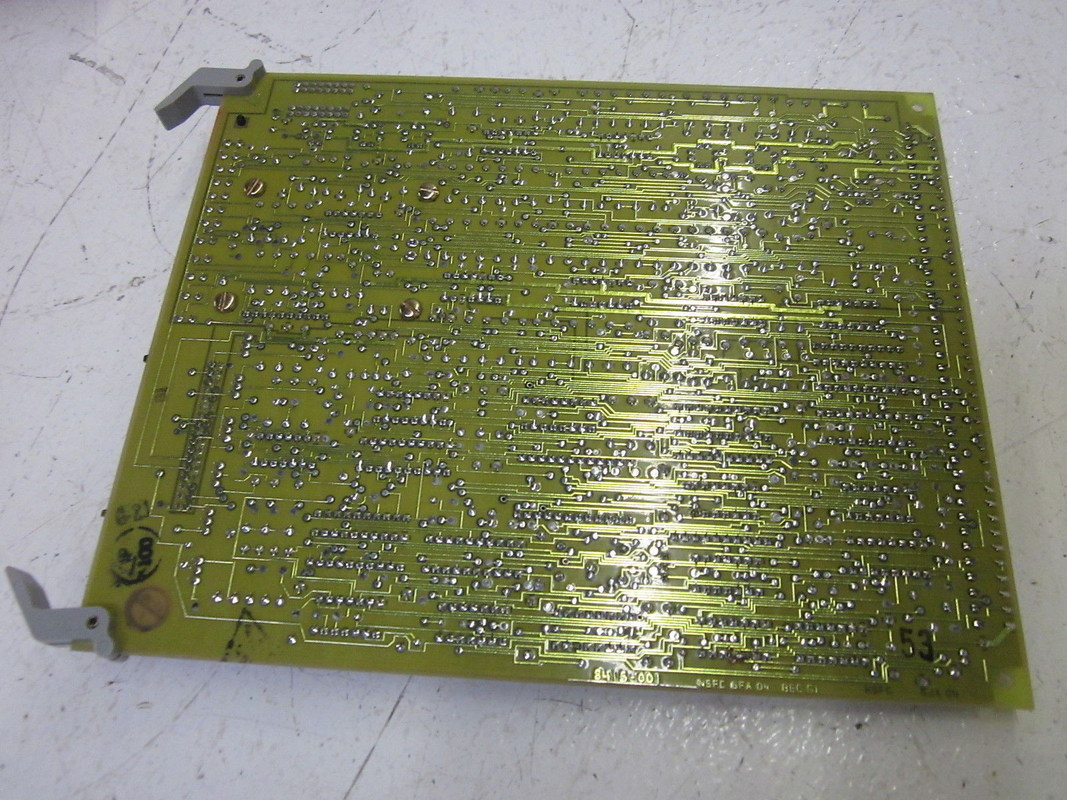 DS3800NSFC GE Input Isolator Board per l'installazione della scheda con viti all'interno dell'azionamento