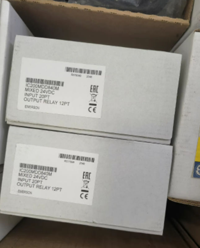 IC200MDD840 20 ingressi discreti e 12 uscite del relè raggruppate in due file di 10