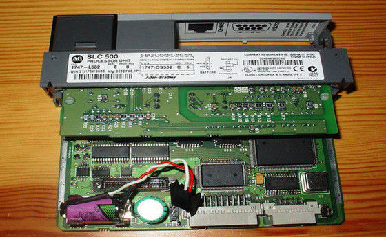 1747-L532 AB Allen Bradley Process Logic Controller Ser E SLC500 Modulo digitale IO