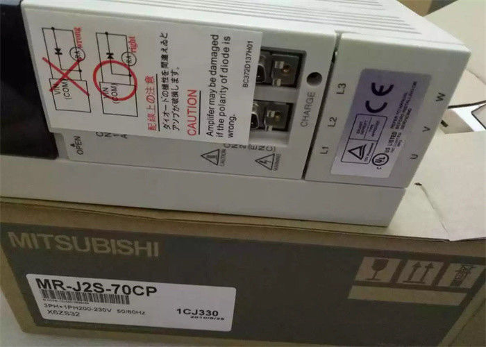 NUOVO Mitsubishi 750W Industrial AC Servo Motor Drive MR-J2S-70CP Trifase Amplificatore